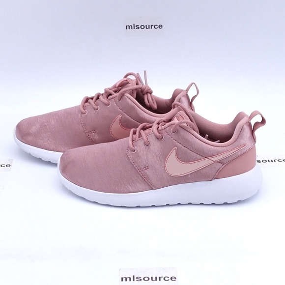 SLD NEW Nike Roshe One ORM Sneakers 833928-601 Rust Pink/Rush Pink/White - Picture 1 of 6